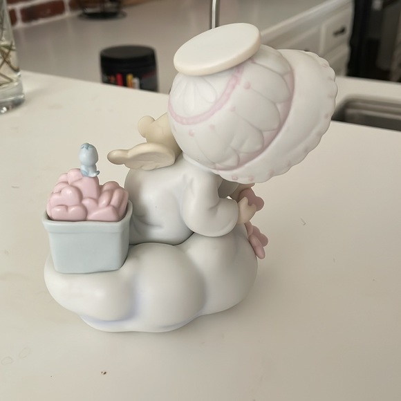 Precious Moments Sending You My Love - Picture 3 of 4